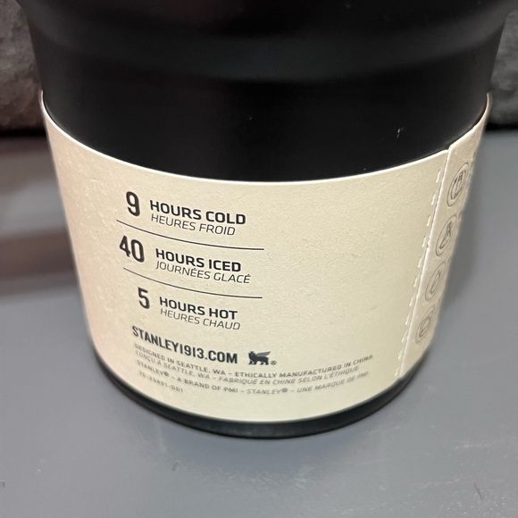 Stanley Quencher H2.0 FlowState Tumbler in the "Hyper Geo" colorway. - Picture 8 of 15